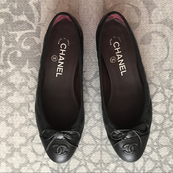 black chanel ballerinas